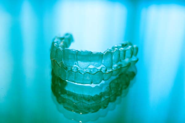 A Comparison Of Invisalign® And Traditional Braces For Straightening Teeth
